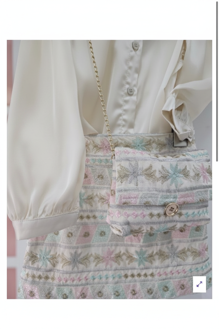 Meisjesset Witte Blouse & Geborduurde Rok met Tasje