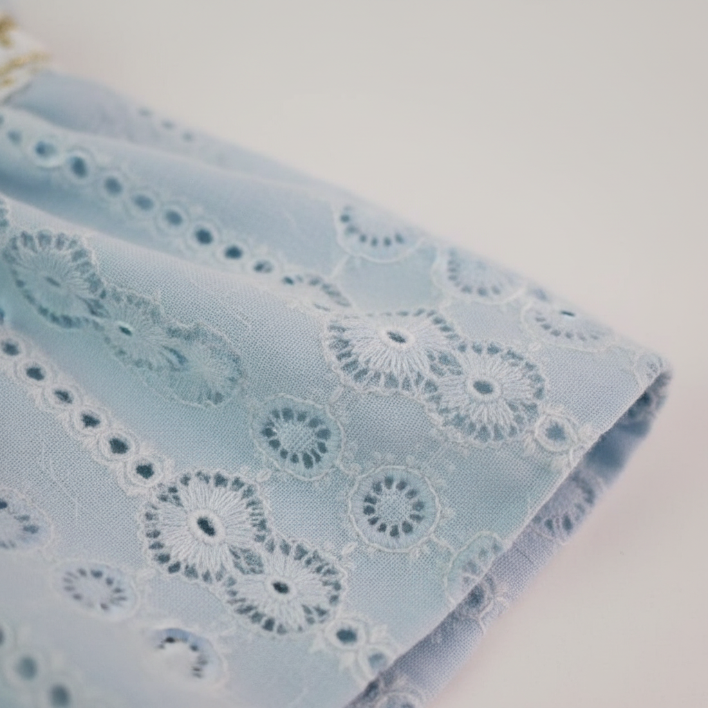 Lichtblauwe Ibiza Boho Romper | Broderie Anglaise | Baby & Peuter